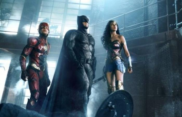 is there a sequel to Zack Snyder's film?