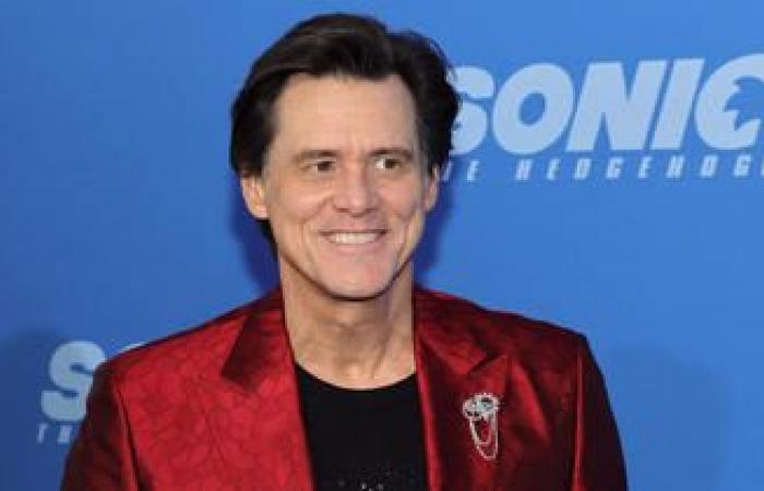 Actor Jim Carrey grieves again and loses his older sister