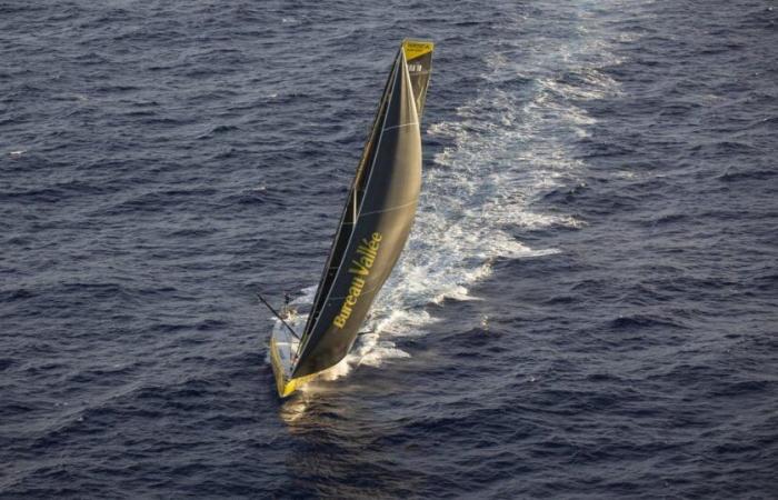 “big crack” on Louis Burton’s boat, which remains in the race