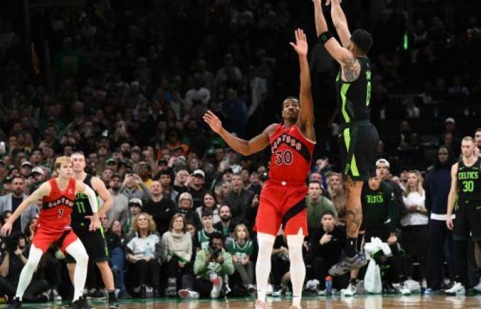 Jayson Tatum saves the Celtics at the buzzer against the Raptors!