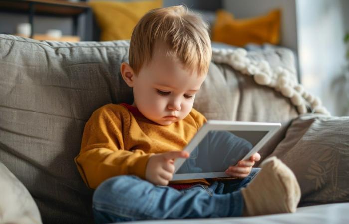 SCREEN time accelerates puberty and bone growth in children