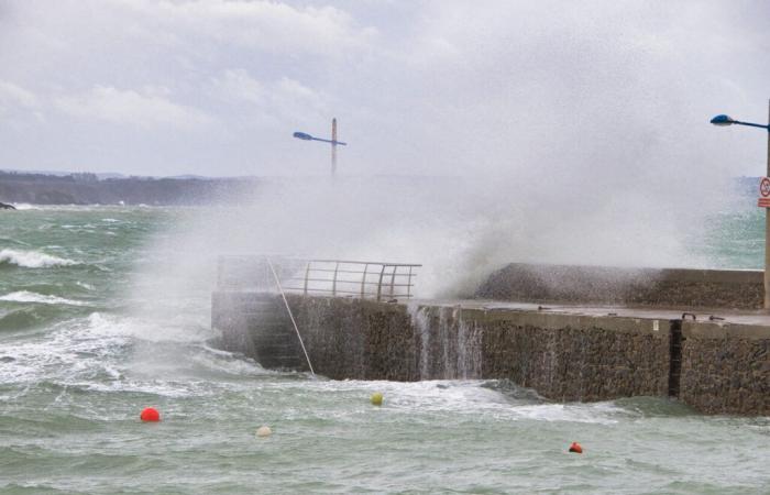 it will blow hard at the start of the week, gusts up to 110 km/h on the Atlantic coast