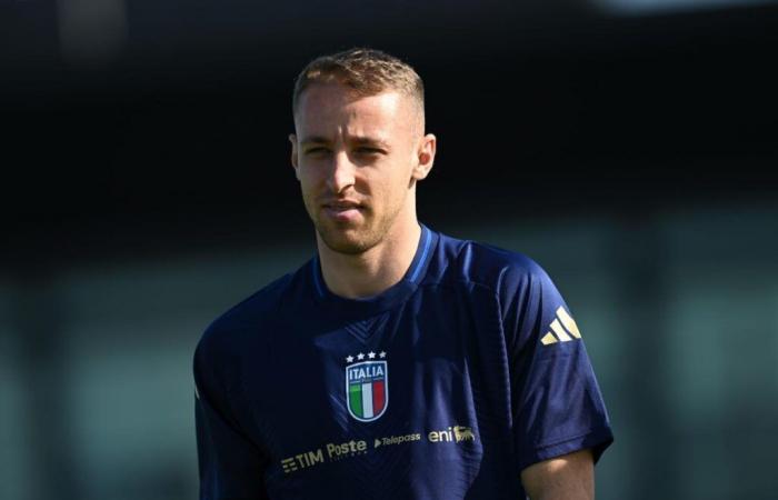 Inter Milan Midfielders Nicolo Barella & Davide Frattesi Competing For Same Spot In Italy Starting Line-Up