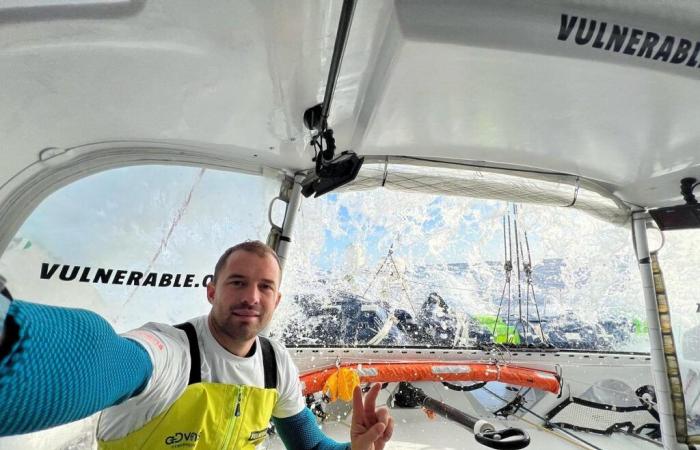 Vendée Globe. “Sam Goodchild hasn’t done anything backwards from the start” salutes Pascal Bidégorry