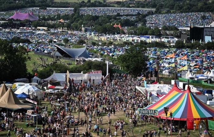 Glastonbury Festival sold out in less than 40 minutes