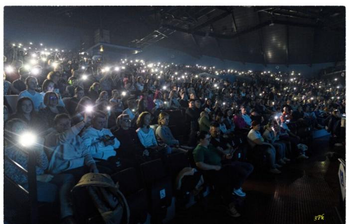 In photos. Hoshi, a rain of love with a melting audience at the Zénith de Caen