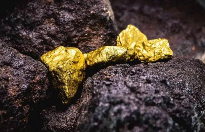 Report reveals scale of exploitation of artisanal gold miners to finance war, terrorism and organized crime