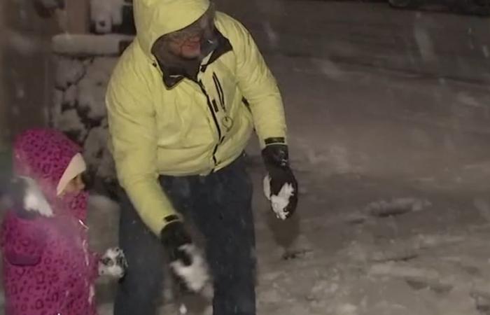 First big snowfall hits Cascades region