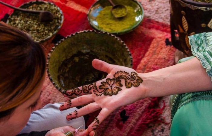 Intangible cultural heritage: UNESCO examines the inscription of “henna” in December