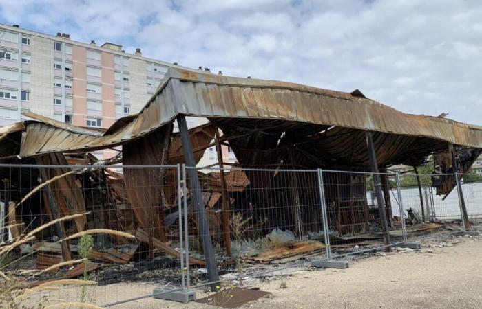 the City takes matters into its own hands for the demolition of the former Ozon shopping center