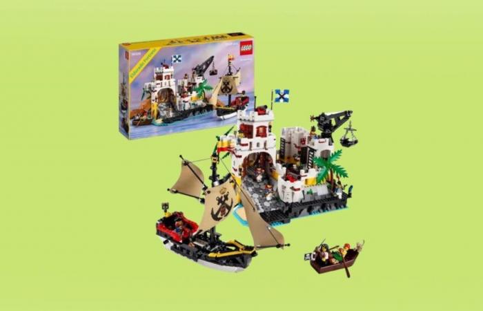 This Lego pirate ship set is going to be all the rage this holiday season, get ready for a collision!