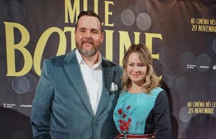 [PHOTOS] Antoine Bertrand and Catherine-Anne Toupin shine on the red carpet at the Montreal premiere of the film “Mlle Bottine”