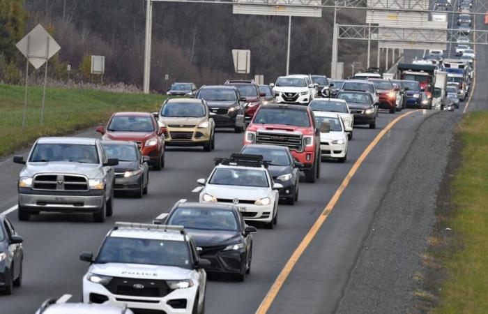 You are not dreaming, there is traffic in Quebec… even on weekends