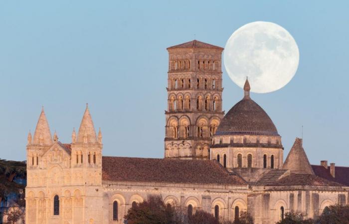 It was the last super Moon of the year: here is the magnificent image by Charente photographer Pascal Dulac