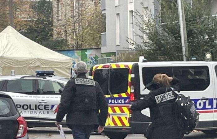 a suspect arrested in Paris