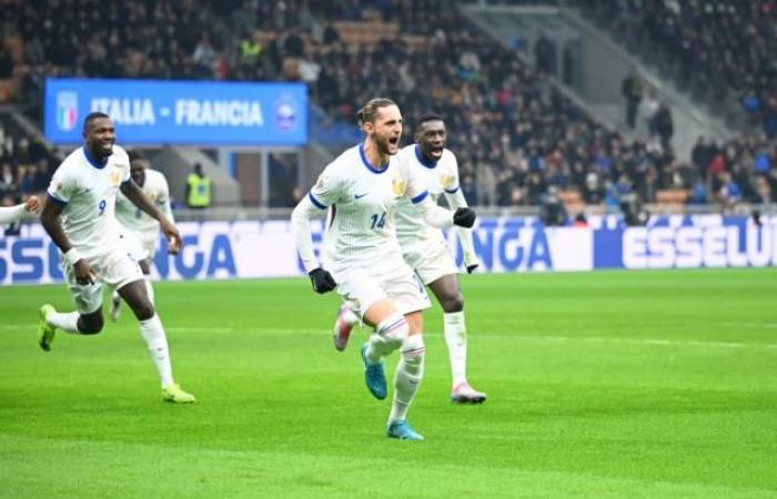 Adrien Rabiot becomes the first Blue to score a double header in an official match since Zinédine Zidane in the 1998 World Cup final