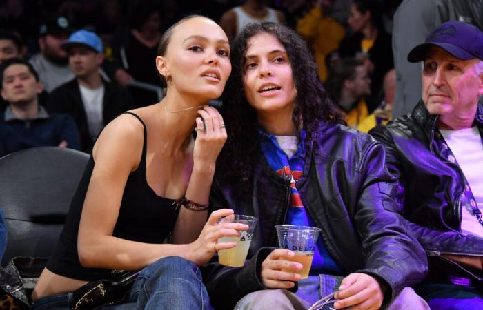 Lily-Rose Depp Makes Rare Comments About Girlfriend 070 Shake