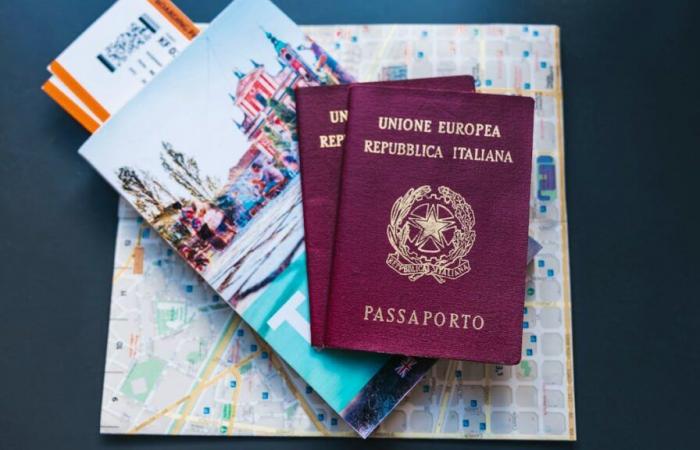 An Italian passport “factory” worries the UDC