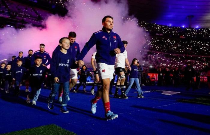 why Rothen does not want to compare the Blues of football and rugby