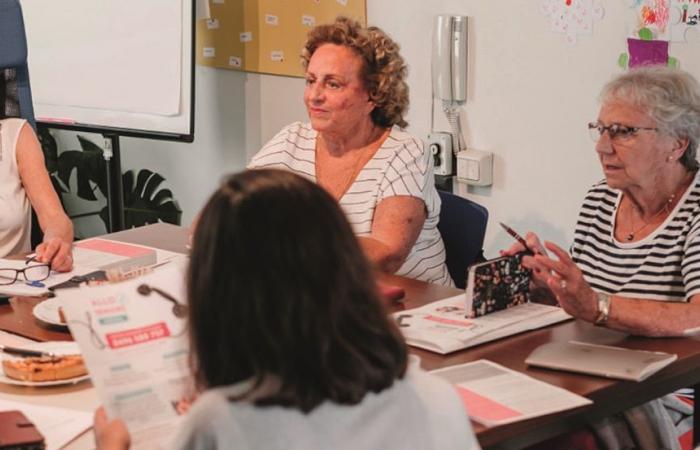 A helpline for seniors is created in Herstal: 5 volunteers listen to overcome loneliness and isolation