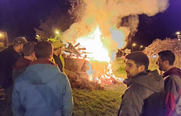 Anger of farmers: “We are forbidden what we authorize elsewhere”, roundabouts ablaze in the four corners of the Hautes-Pyrénées