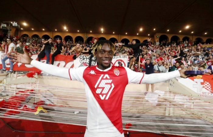 An AS Monaco player threatened and robbed after a birthday party in the Paris region? His entourage denies