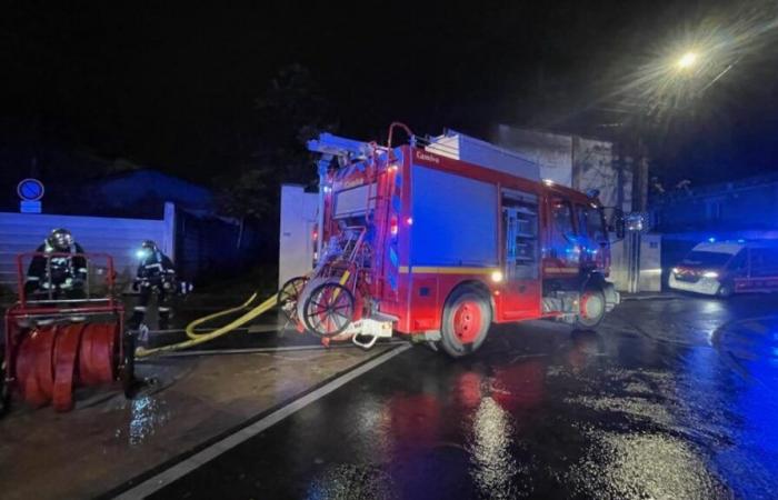 A fire devastates an uninhabited house in Épernay