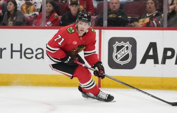 Blackhawks: Unexpectedly cut, Hall has turned the page