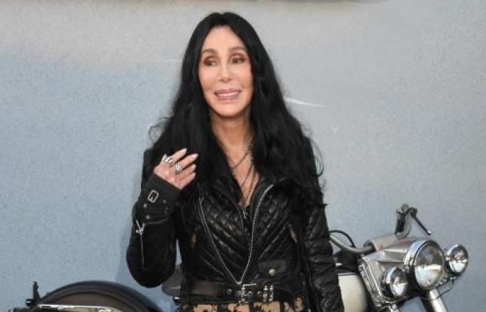 Cher contemplated suicide during Sonny Bono's wedding