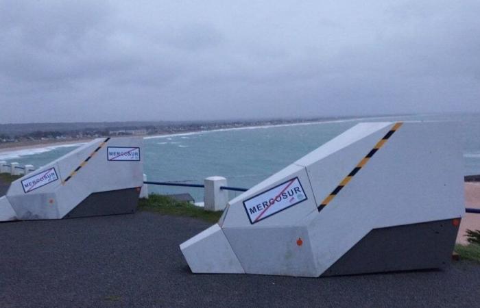 Agricultural crisis: the JA and the FDSEA of La Manche move three construction site radars to the Carteret corniche