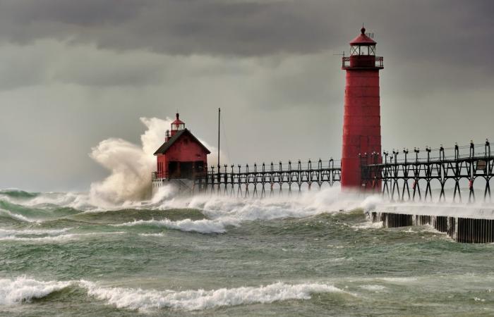 Major Storm to Hit Northeast This Week: Snow, Wind and Waves Expected