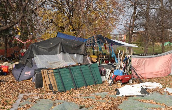 Roaming | Reprieve for the Notre-Dame Street encampment