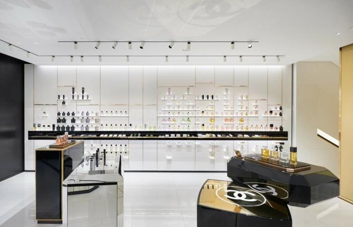 Chanel opens its first “Beauty House” in Paris