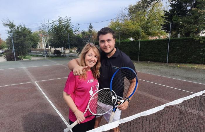 (2/5) Vanessa plays tennis with her family: “All I want is to have a good time with my son”