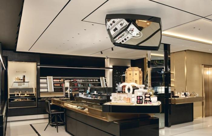 Chanel opens its first “Beauty House” in Paris