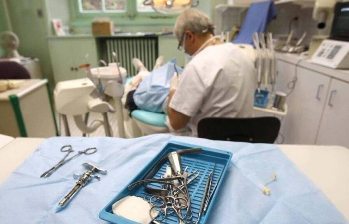 “I called 60 practices”, “I’m going to Marseille”… Without a dentist, destitute patients from Finistère