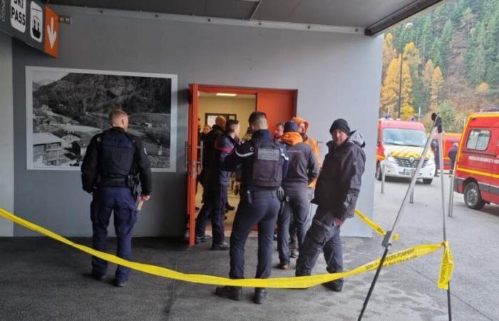 Savoy. A Val Thorens cable car crashes on arrival, two seriously injured