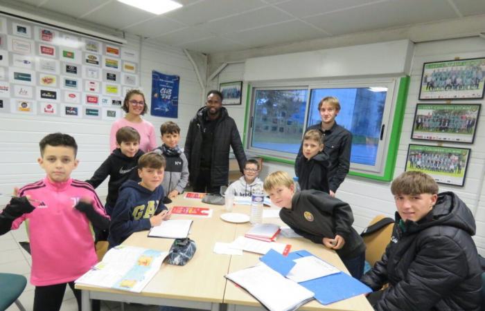 In this Morbihan club, football is after homework