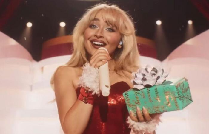 Deck the Halls with Sabrina Carpenter’s Netflix Special