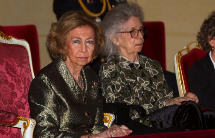 Queen Sofia attends a concert with Princess Irene after awarding two artists with the BMW Prize