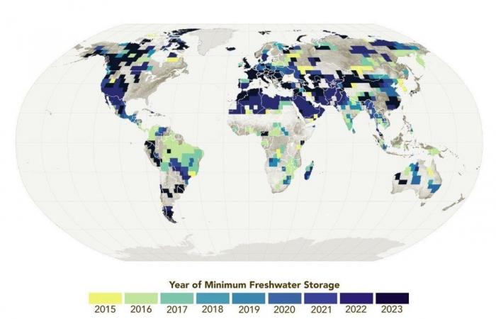 NASA satellites reveal a sudden and worrying drop in the planet's fresh water levels!