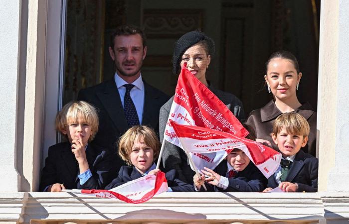 Princess Caroline happy grandmother with her seven grandchildren on the balcony of the princely palace