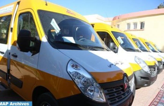 Al Hoceima/INDH: Handover of 10 school buses for the benefit of several municipalities