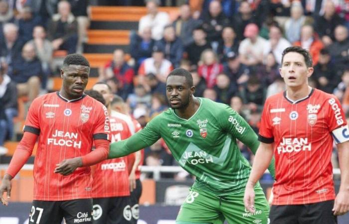 FC Lorient. Yvon Mvogo refused to sign for Manchester United last summer