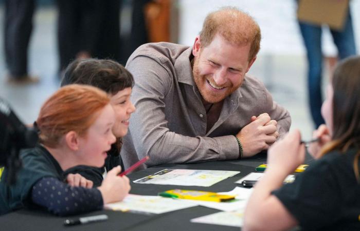 Prince Harry plays sitting volleyball in Canada with elementary school students