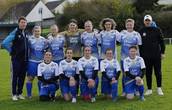 A new jersey sponsored by Uber Eats for this Cotentin football club