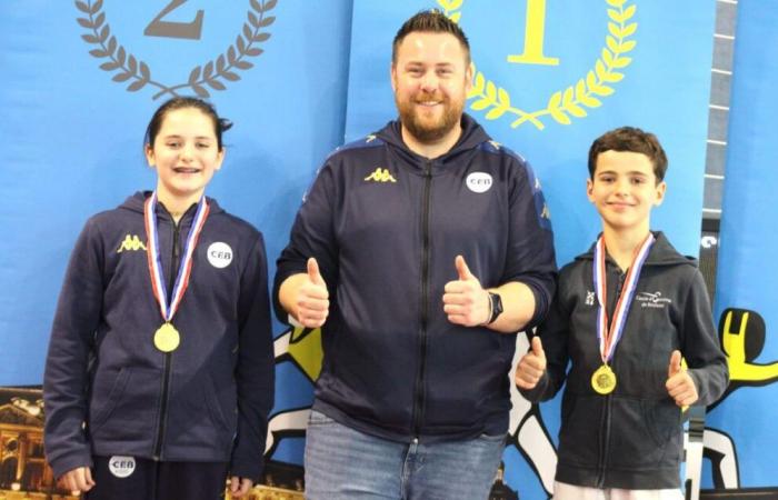 Regional gold medals for the under 13s of this Dordogne fencing club