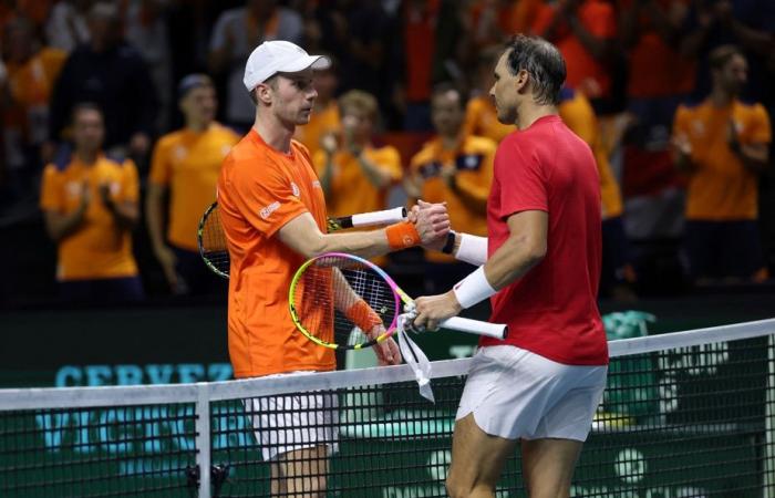 Davis Cup | Alcaraz wins and fends off Nadal’s retirement