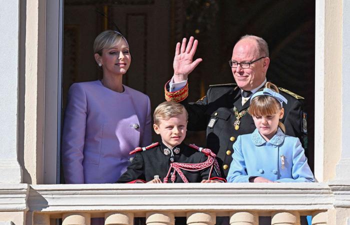 Princess Caroline happy grandmother with her seven grandchildren on the balcony of the princely palace