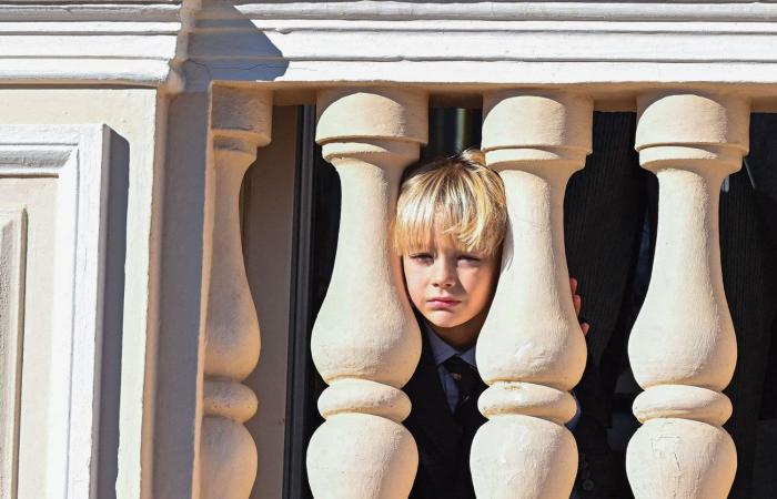 Princess Caroline happy grandmother with her seven grandchildren on the balcony of the princely palace